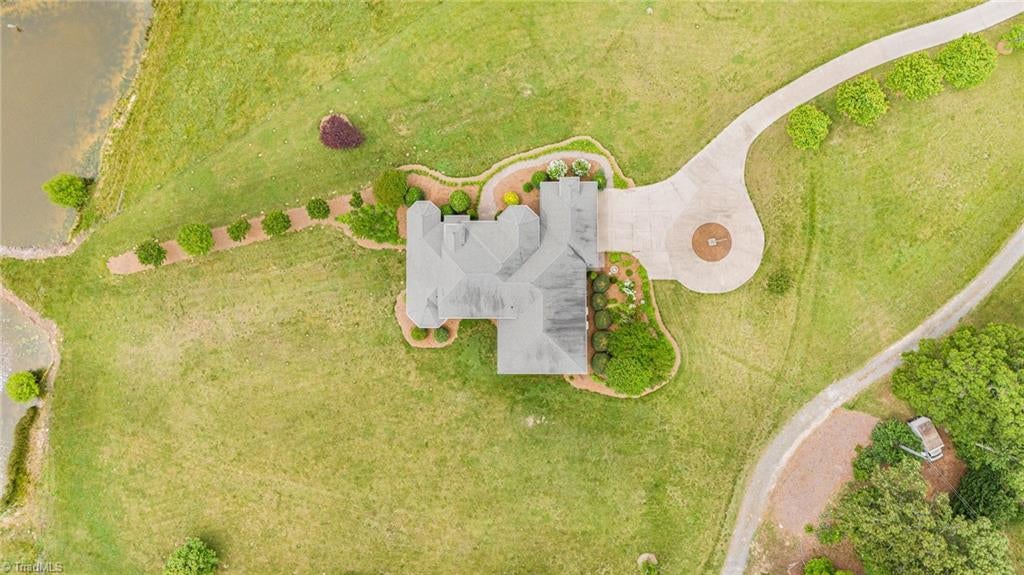 Photo of 2250 Bethel Church Road, Pleasant Garden, NC 27313 (MLS # 1219576)