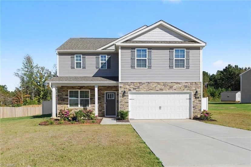 152 Crestview Lane, photo 1 of 34