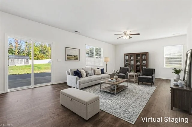152 Crestview Lane, photo 4 of 34