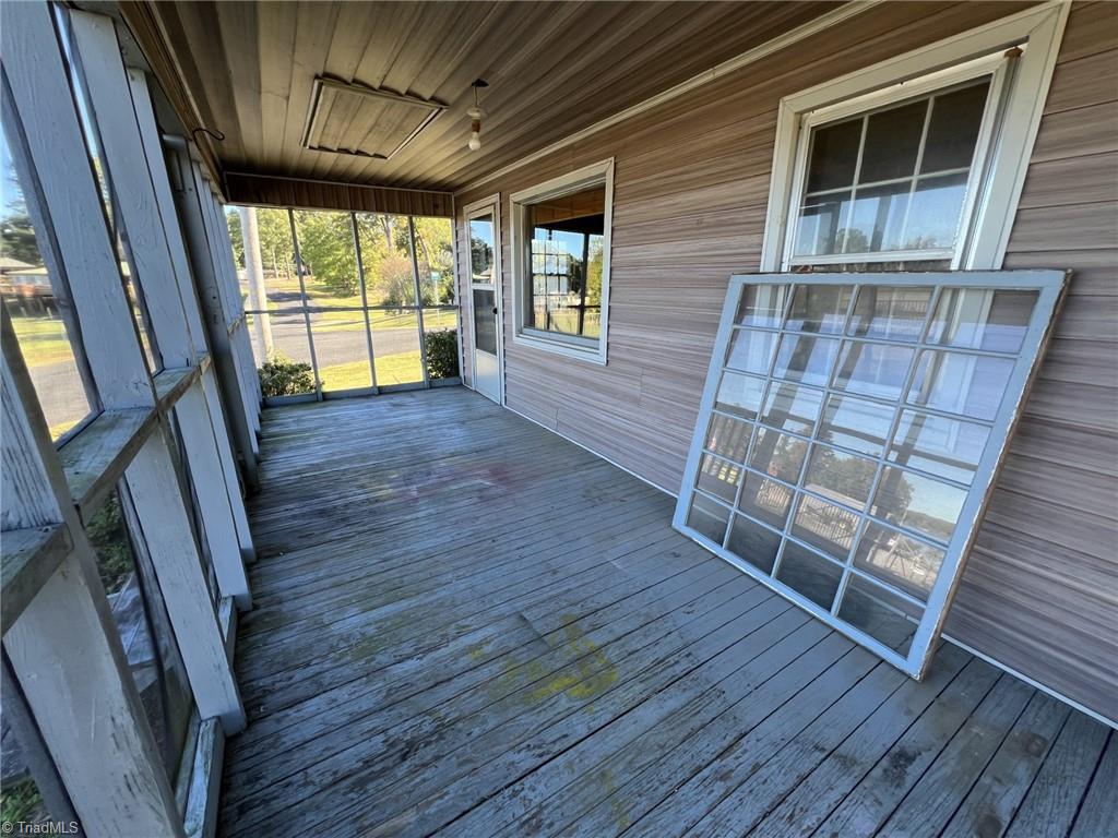 155 Beach Road