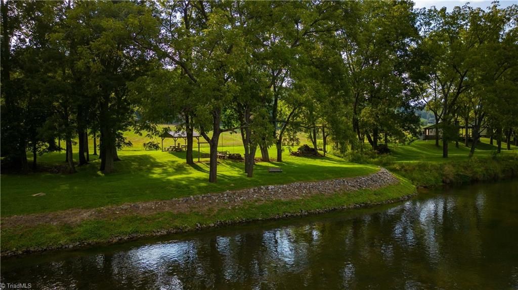 Photo of 2161 River Bend Road, Mouth of Wilson, VA 24363 (MLS # 1191240)