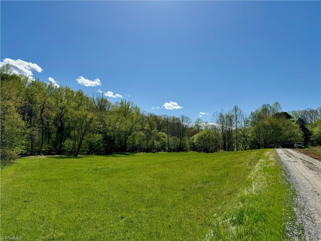 3 Thomas Farm Road, King, North Carolina image 5
