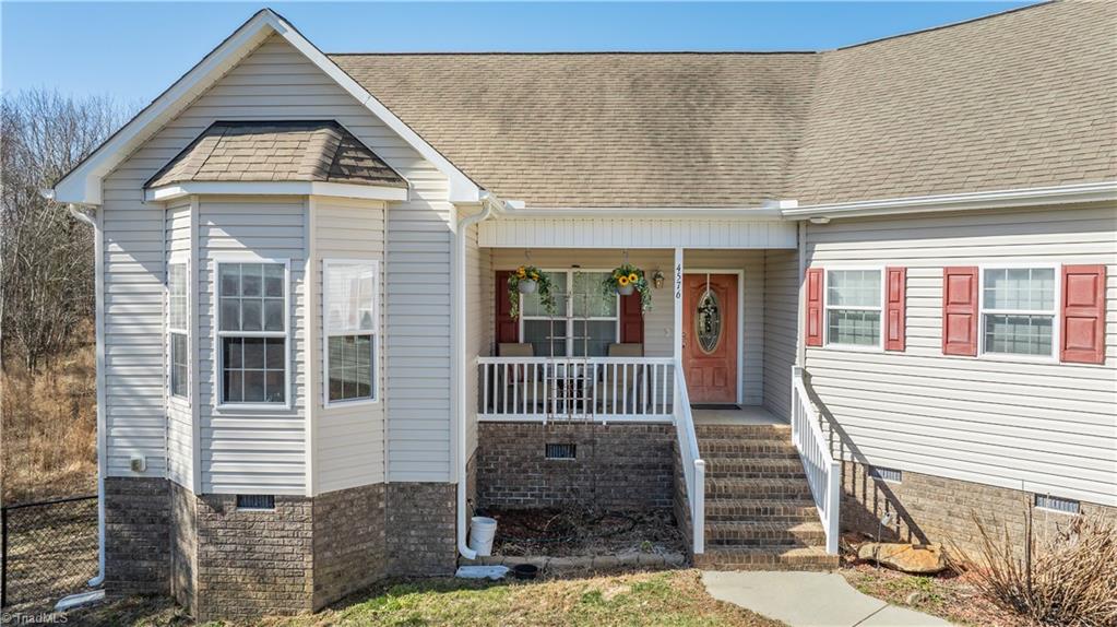 4576 Emerald Drive, Liberty, North Carolina image 3