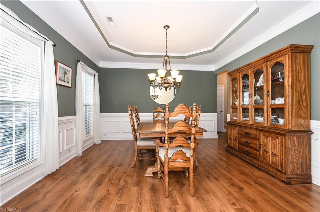 4886 Legacy Drive