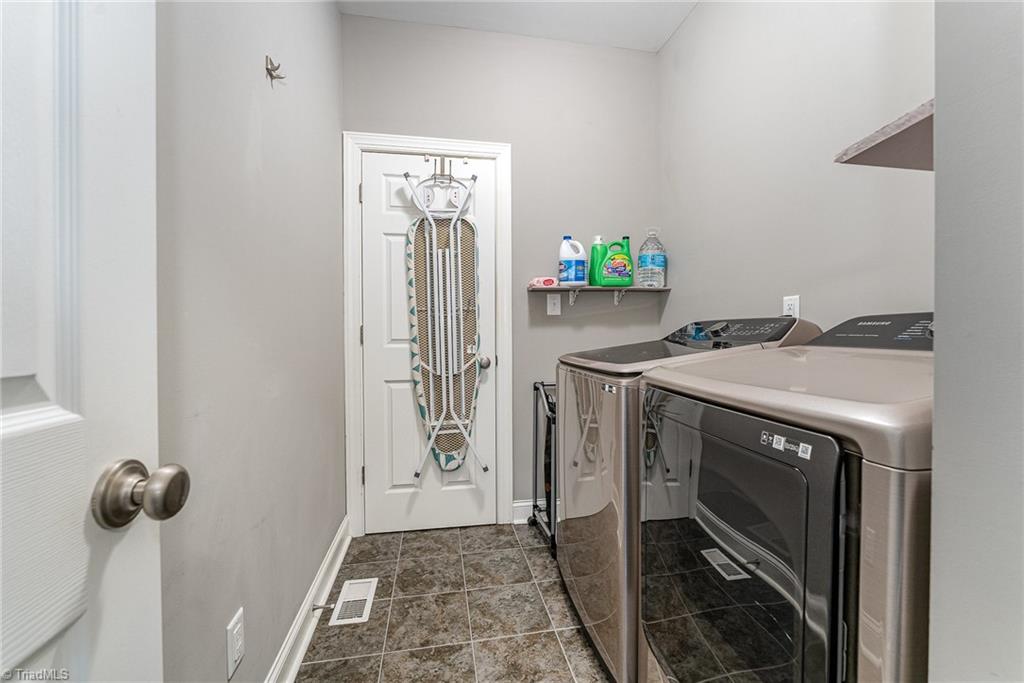 817 Jefferson Road, Greensboro, North Carolina image 28