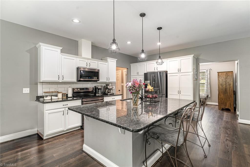 817 Jefferson Road, Greensboro, North Carolina image 14