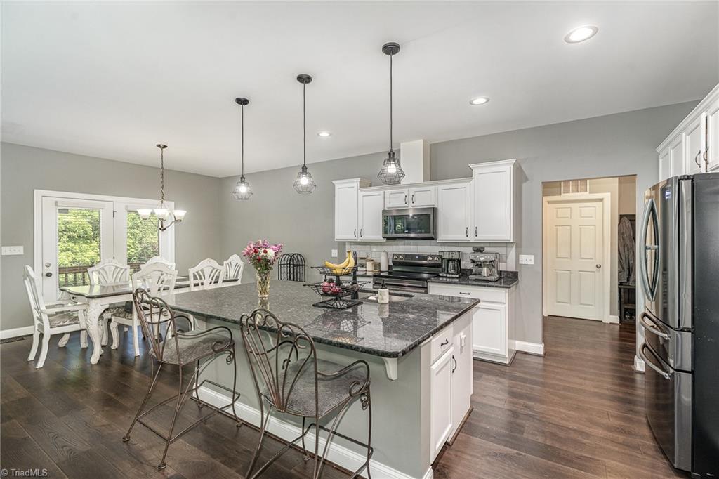 817 Jefferson Road, Greensboro, North Carolina image 12