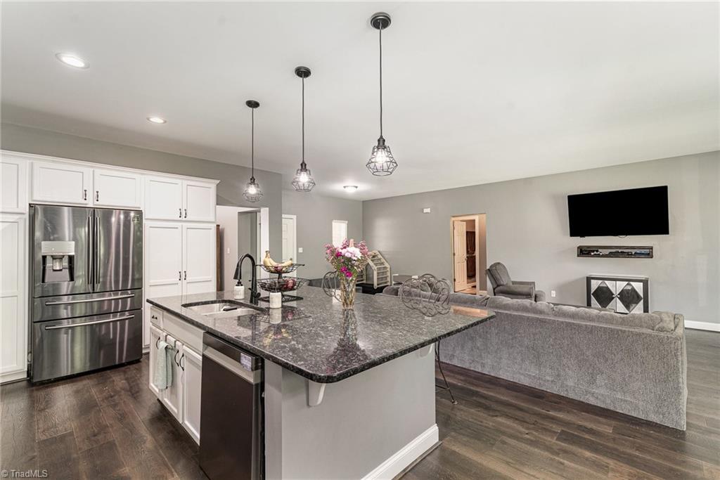 817 Jefferson Road, Greensboro, North Carolina image 13