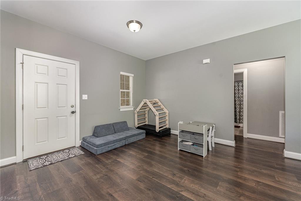 817 Jefferson Road, Greensboro, North Carolina image 4