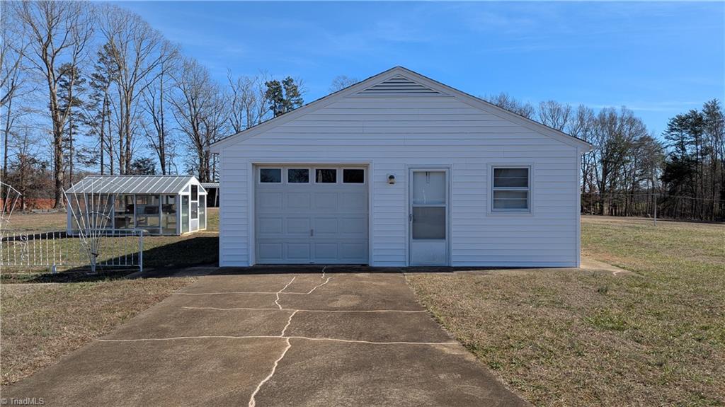3359 Huffines Drive, Burlington, North Carolina image 13