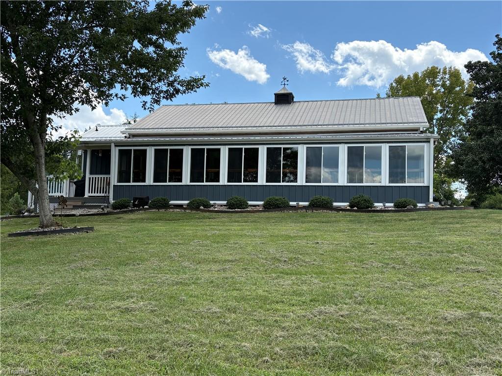Photo of 910 Hanks Street, Traphill, NC 28685 (MLS # 1233284)