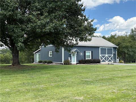 Homes For Sale - 910 Hanks Street<br/> Wilkes County, Traphill, NC 28685