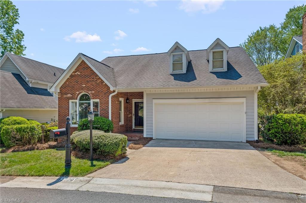 Photo of 2229 King George Court, Winston-Salem, NC 27103 (MLS # 1214495)