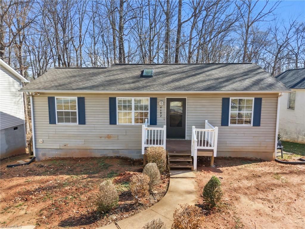 Photo of 4682 Coltsfoot Road, Greensboro, NC 27455 (MLS # 1209785)