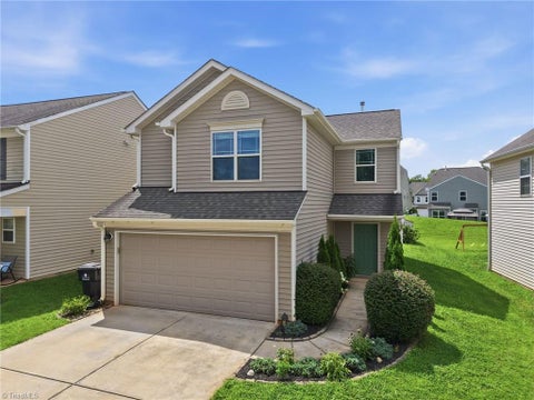 Homes For Sale - 117 Habersham Court<br/> Davidson County, Lexington, NC 27295