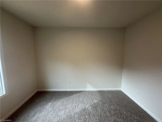 906 Lunar Drive, photo 4 of 34
