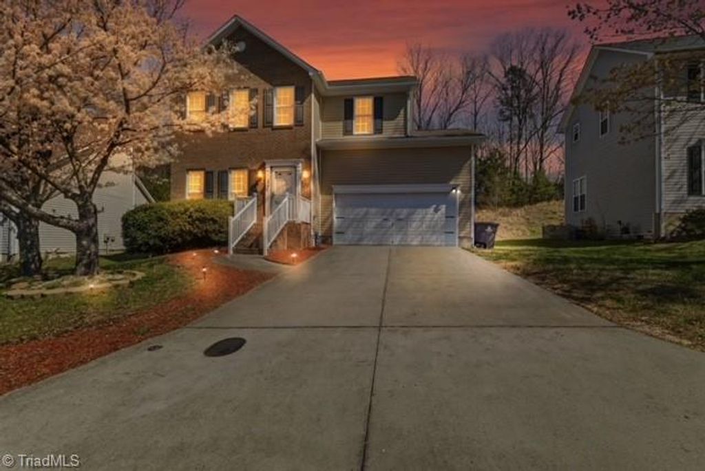 Photo of 3047 Canterbury Park Drive, Winston-Salem, NC 27127 (MLS # 1212656)