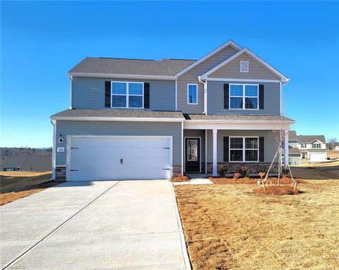 Homes For Sale - 101 Tail Star Court<br/> King, NC 27021