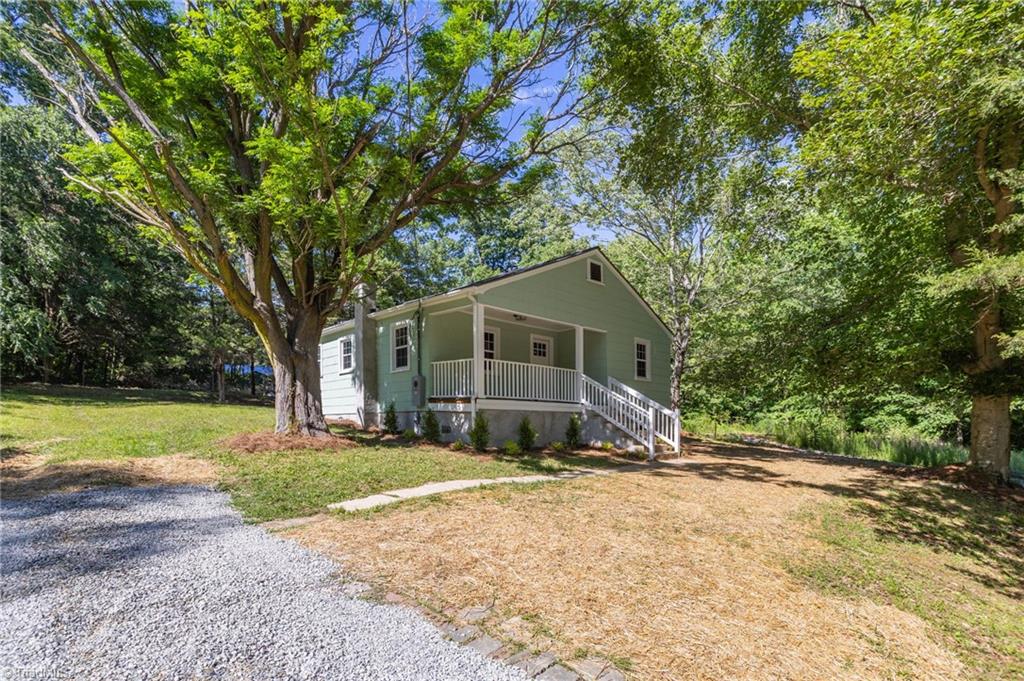 319 Valley Road