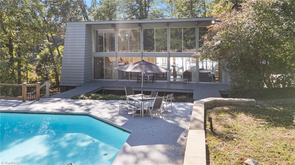 Photo of 1112 Riverwood Drive, Lexington, NC 27292 (MLS # 1196875)