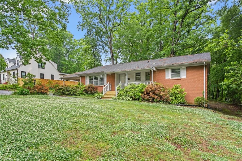 Photo of 215 Trail Eight, Burlington, NC 27215 (MLS # 1219097)