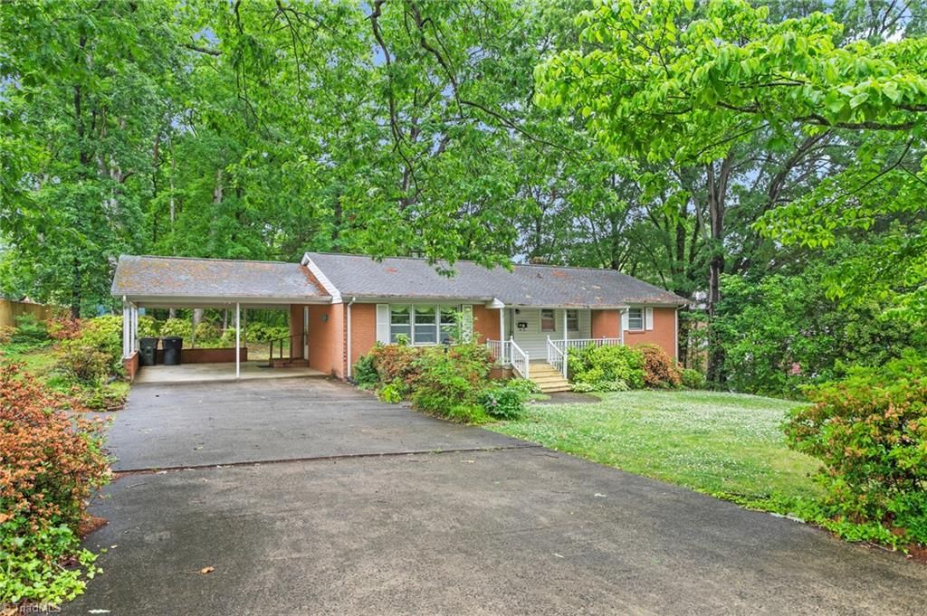 Photo of 215 Trail Eight, Burlington, NC 27215 (MLS # 1219097)