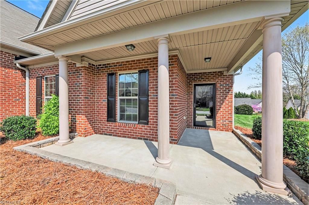 Photo of 535 Trillium Place Drive, Kernersville, NC 27284 (MLS # 1214044)
