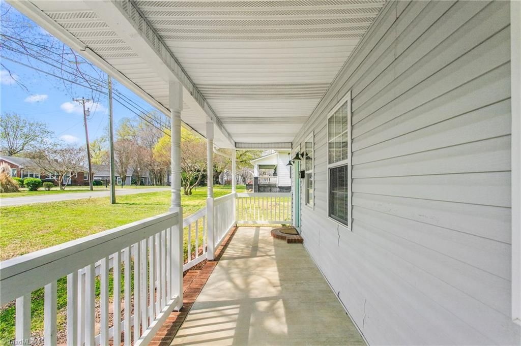 Photo of 405 E Oakwood Street, Mebane, NC 27302 (MLS # 1213627)