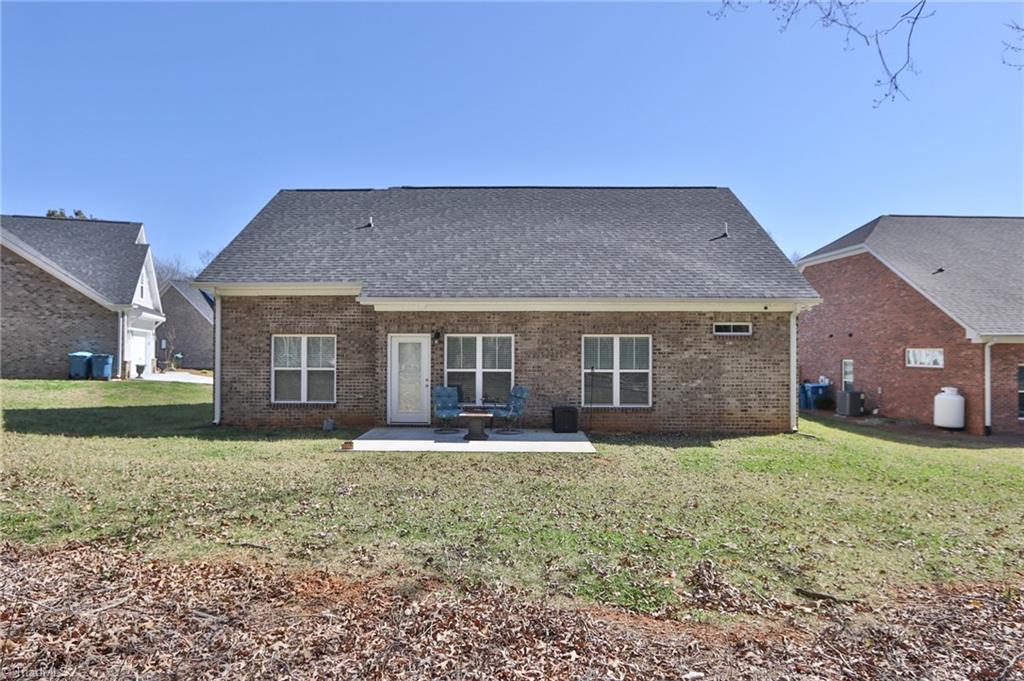 439 Fernwood Drive, Yadkinville, North Carolina image 24