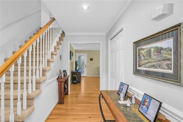 117 Goshen Terrace, photo 5 of 36