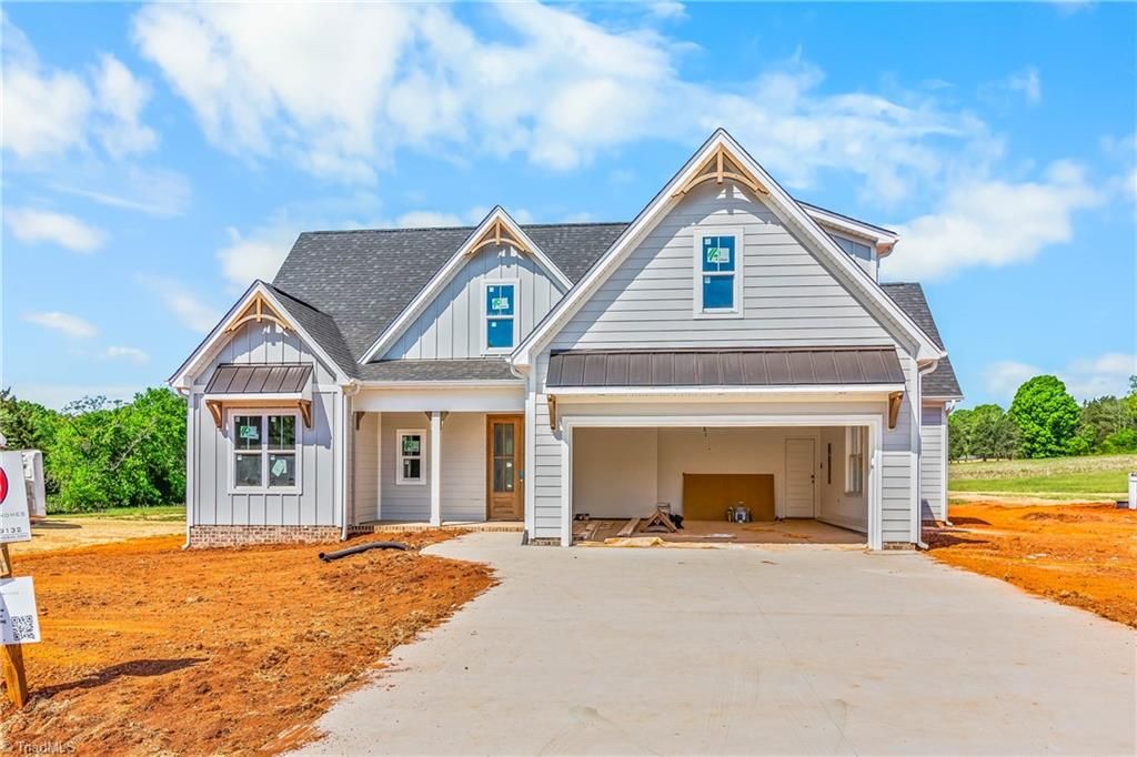 Photo of 184 Armsworthy Road, Advance, NC 27006 (MLS # 1216267)