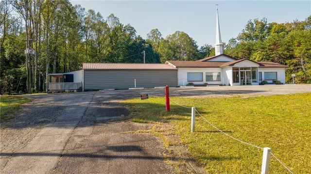8782 Nc Highway 14, photo 2 of 46