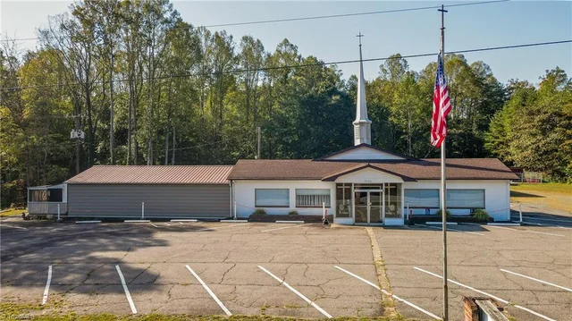 8782 Nc Highway 14, photo 3 of 46