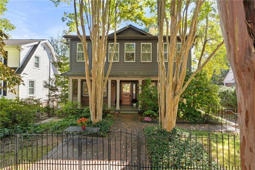 2362 Elizabeth Avenue