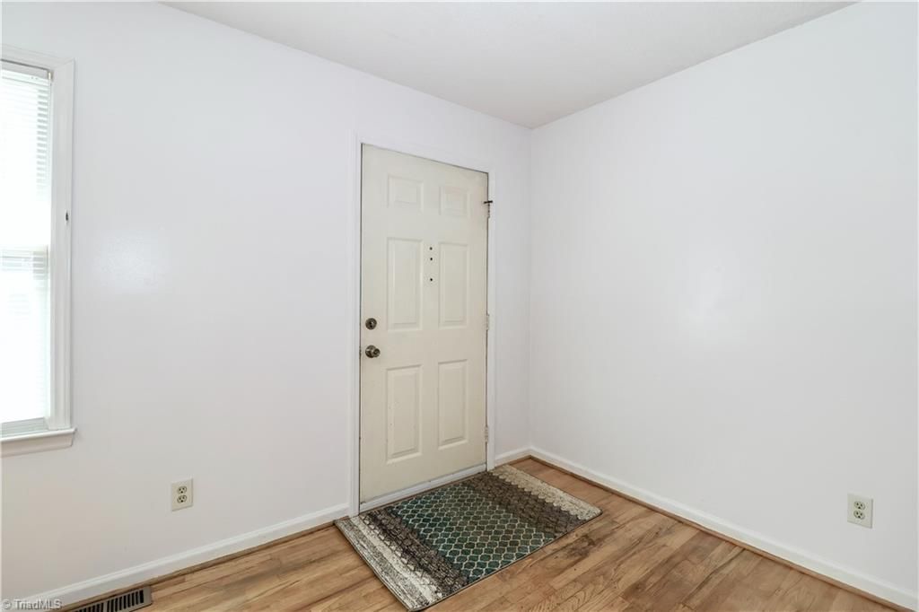 Photo of 753 Stoney Lane, Statesville, NC 28625 (MLS # 1214011)