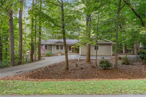 Homes For Sale - 7206 Haw Ridge Road<br/> Summerfield, NC 27358