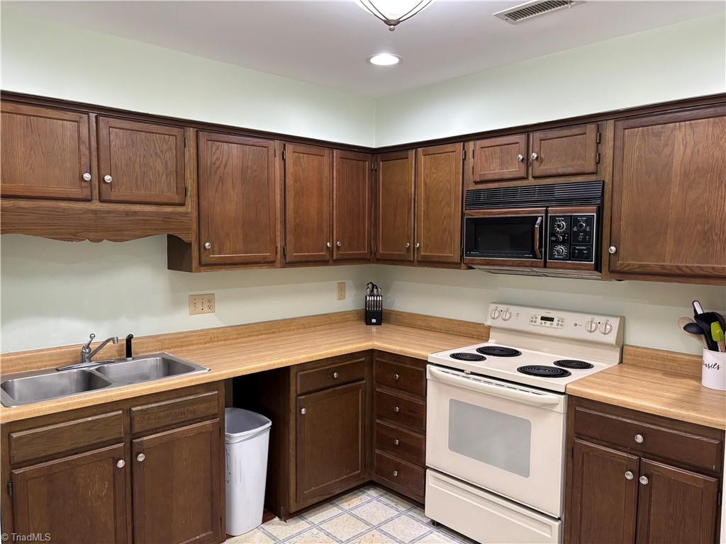 3843 Johnson Street, High Point, North Carolina image 8