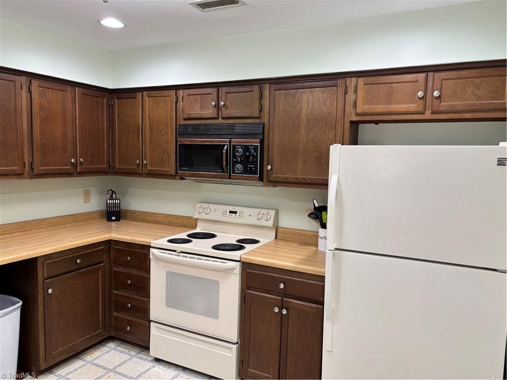 3843 Johnson Street, High Point, North Carolina image 10