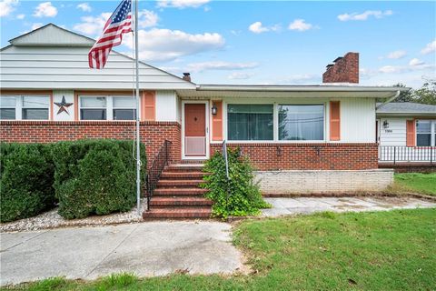 A home in Mount Airy