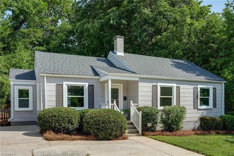 Homes For Sale - 2312 Fernwood Drive<br/> Greensboro, NC 27408