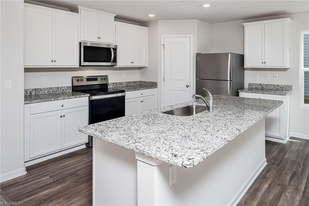 Photo of 3423 Robindale Drive, Winston-Salem, NC 27107 (MLS # 1206931)