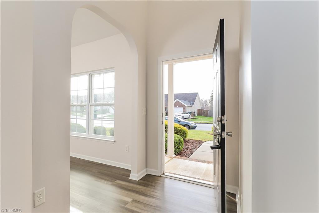 2729 Quail Oaks Drive