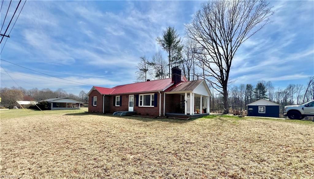 Photo of 5528 Elkin Highway, North Wilkesboro, NC 28659 (MLS # 1212405)