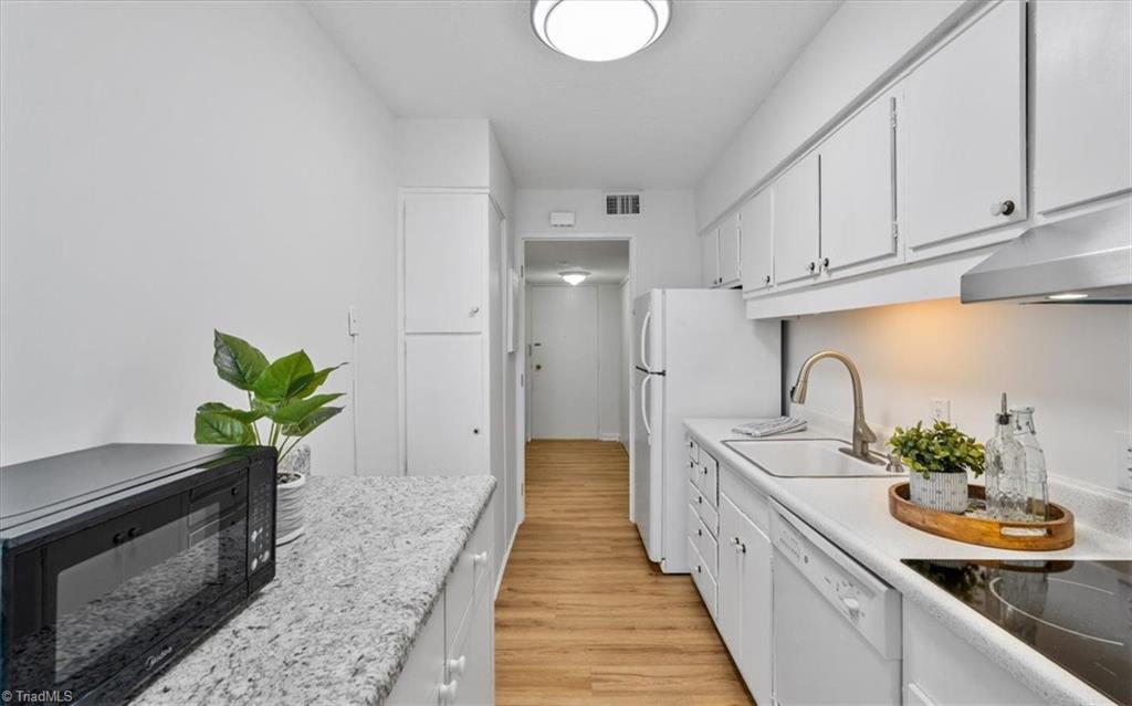 1101 N Elm Street #303, Greensboro, North Carolina image 15