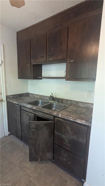 2806 Robin Hood Drive, Greensboro, North Carolina image 38