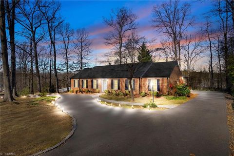 224 Lake Drive E Thomasville NC 27360