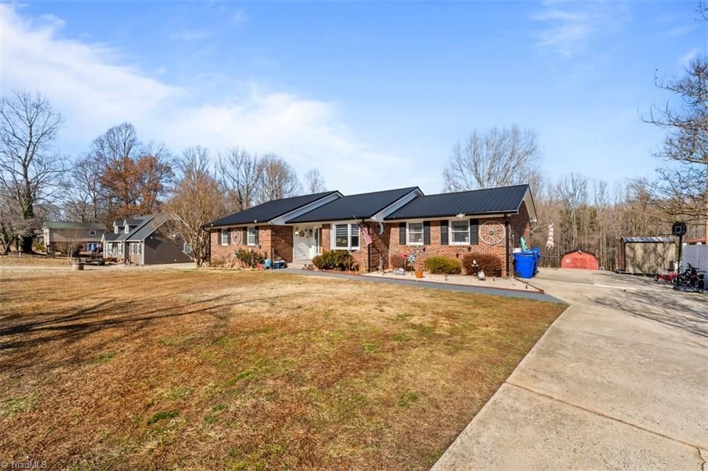 Photo of 193 Deerfield Country Road, Randleman, NC 27317 (MLS # 1207480)