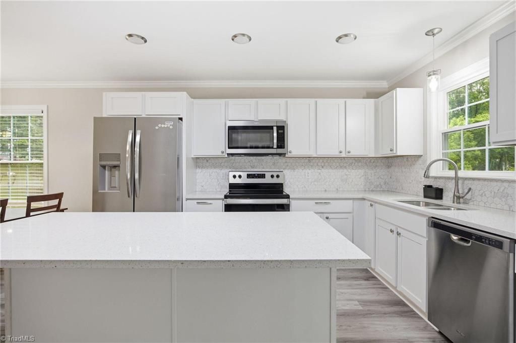 Photo of 2948 Lashmit Drive, Winston-Salem, NC 27103 (MLS # 1219165)