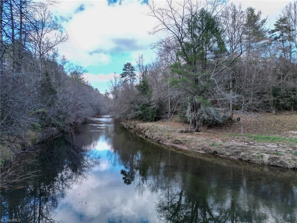 345 Rainbow Trout Drive, Hays, North Carolina image 9