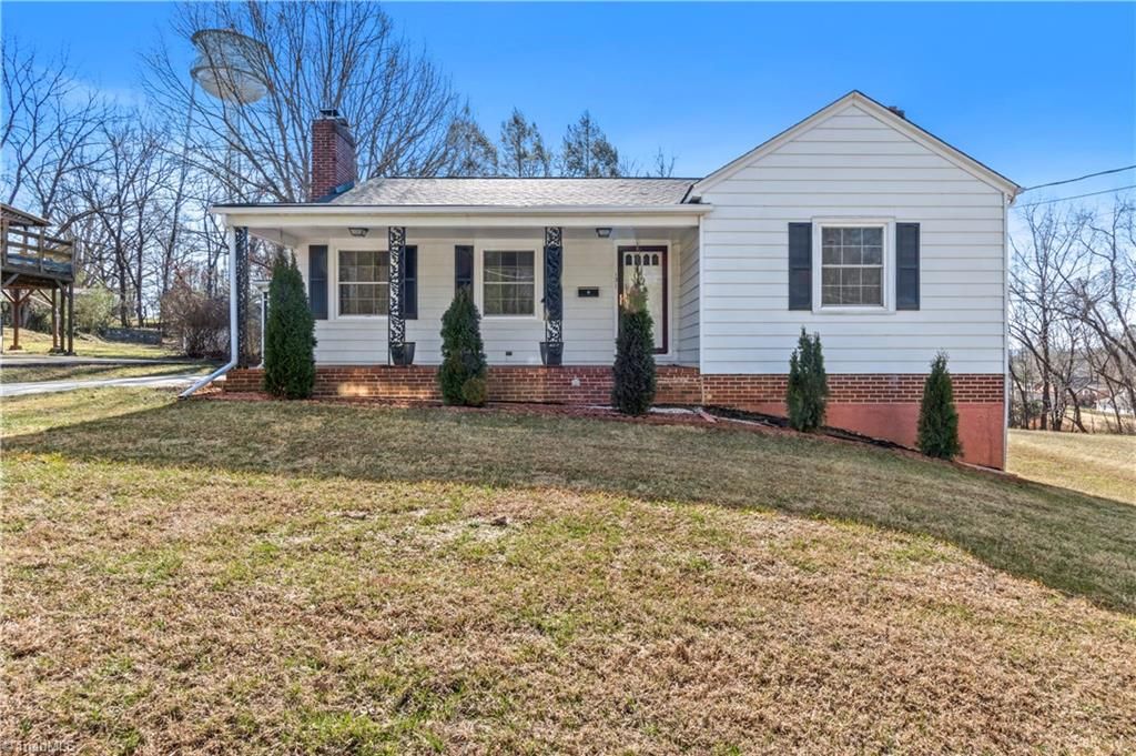 Photo of 131 Young Street, Elkin, NC 28621 (MLS # 1207317)